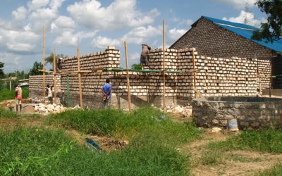 Die Frauenstation in Lunga Lunga hat nun schon Mauerwerk