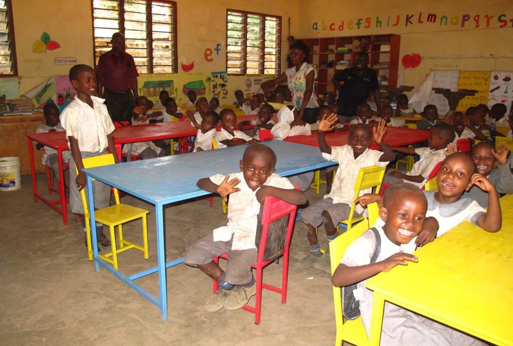 Neue Möbel für den Kindergarten